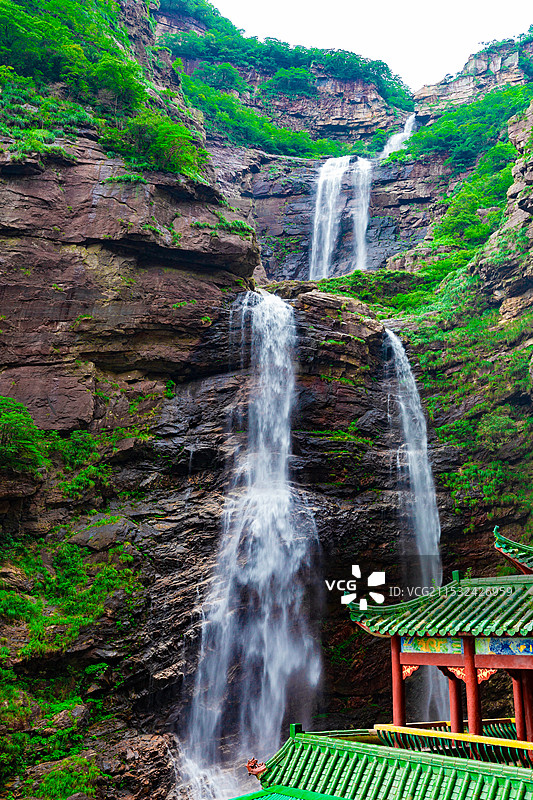 江西九江市庐山三叠泉图片素材