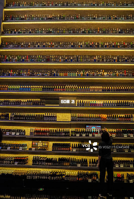 啤酒墙图片素材