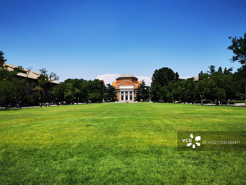 清华大学大礼堂图片素材