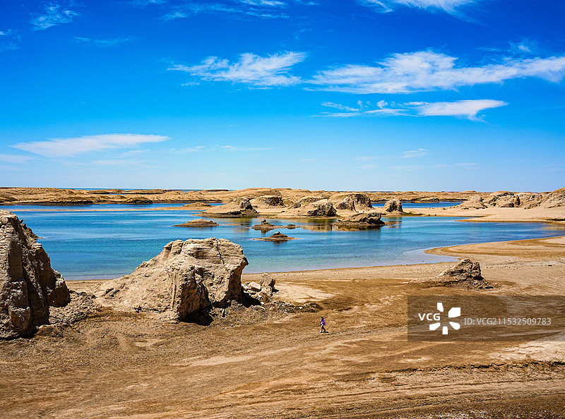 乌素特水上雅丹图片素材