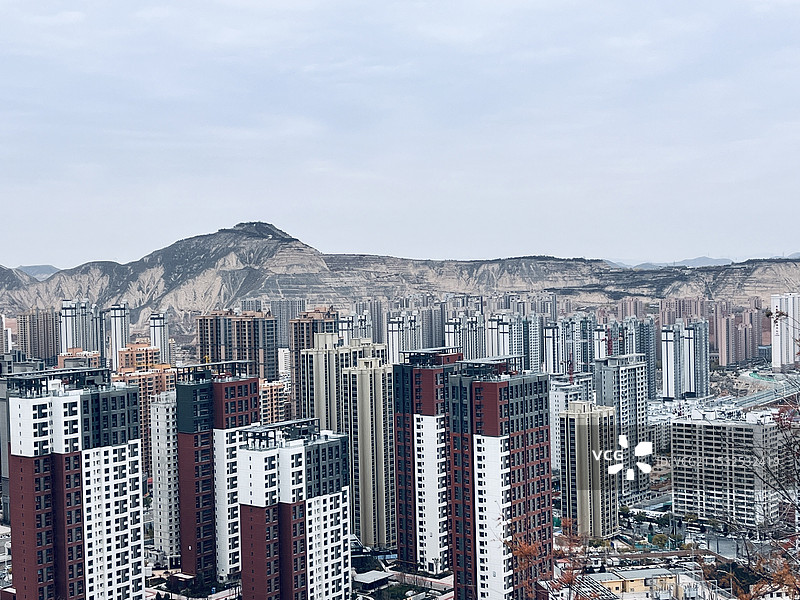 兰州  罗九公路 白塔山图片素材
