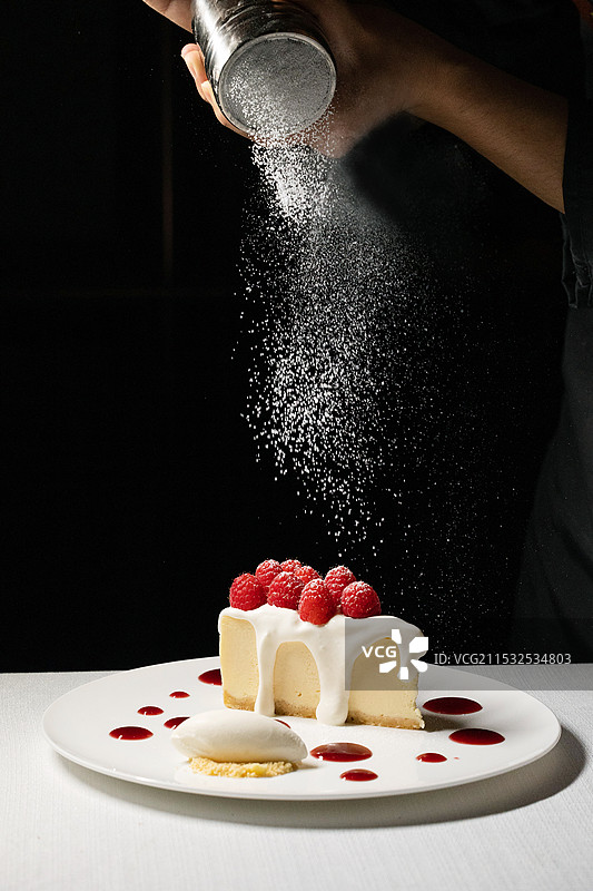 芝士蛋糕下午茶精致甜品奶油树莓点心餐后甜点图片素材