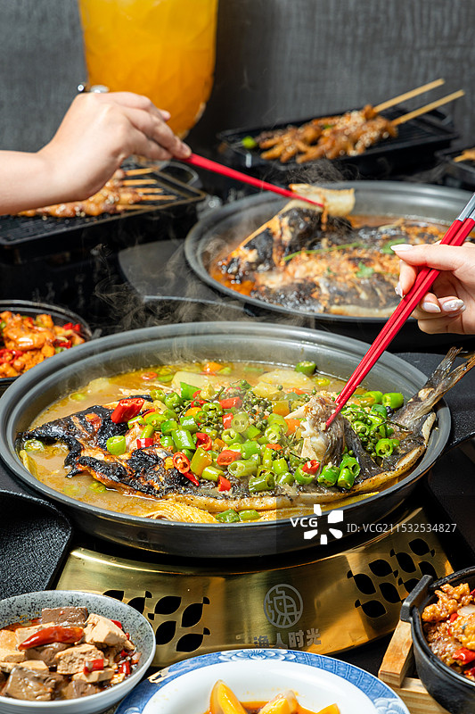 烤鱼青花椒烤鱼鱼肉吃鱼夜宵烧烤图片素材
