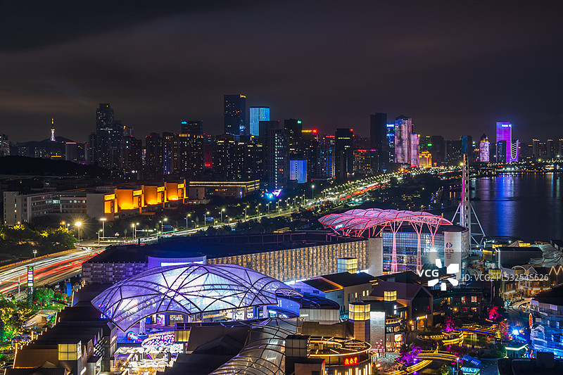 青岛西海岸嘉年华海信广场图片素材