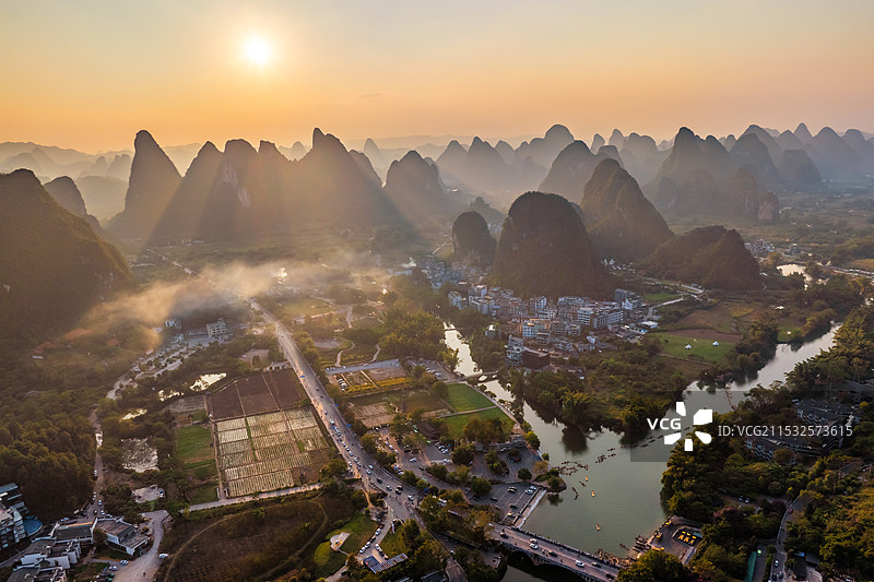 中国广西桂林阳朔十里画廊风景区景美如画图片素材