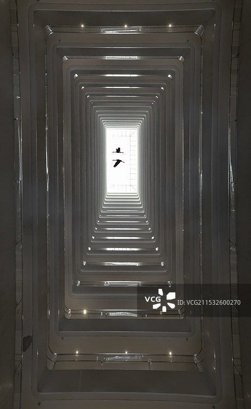 室内建筑设计风格与天空图片素材