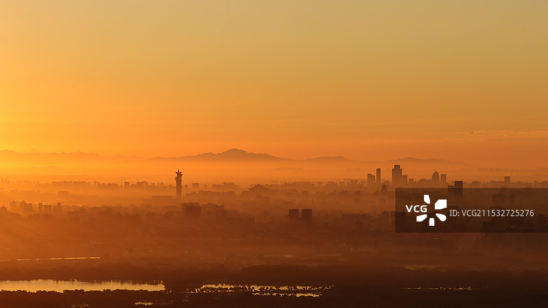 北京西山日出图片素材