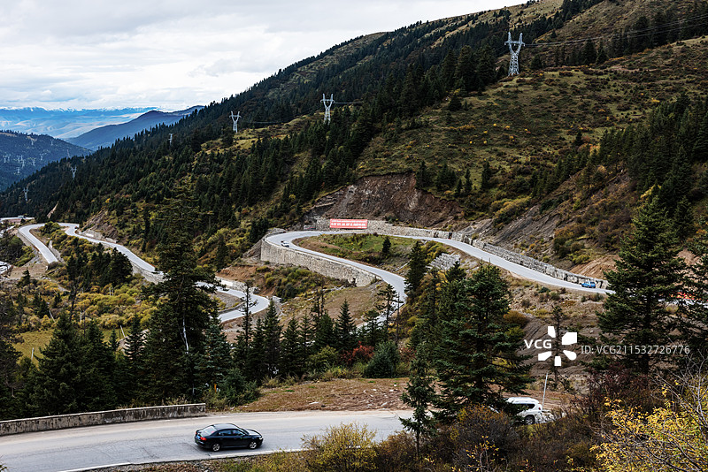 山路十八弯图片素材