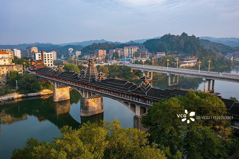 靖州风雨桥古色古香的廊桥图片素材