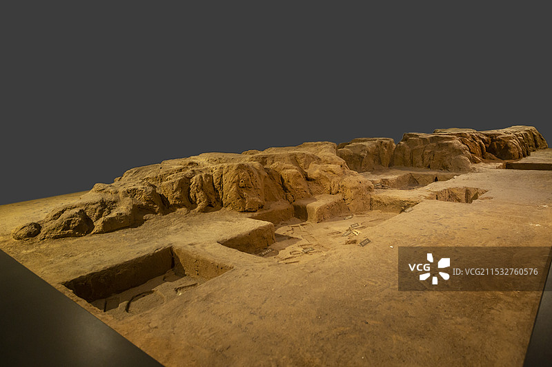 河北博物院（河北省博物馆）“河北商代文明”展：藁城台西商代遗址沙盘—在藁城市台西等四个村庄之间图片素材