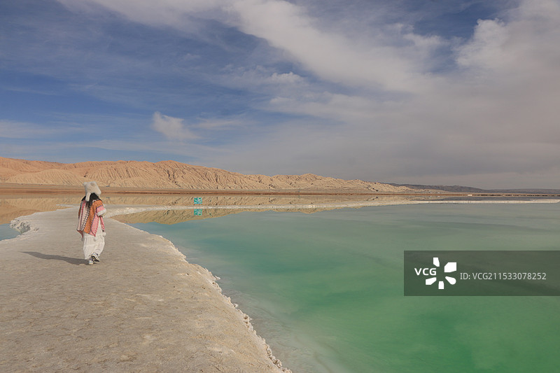 茫崖翡翠湖-风景组图片素材
