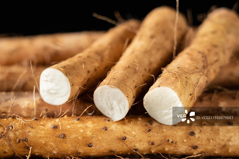 新鲜的铁棍山药淮山药图片素材