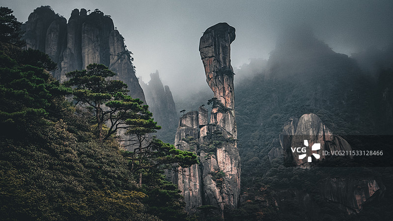 巨蟒出山图片素材