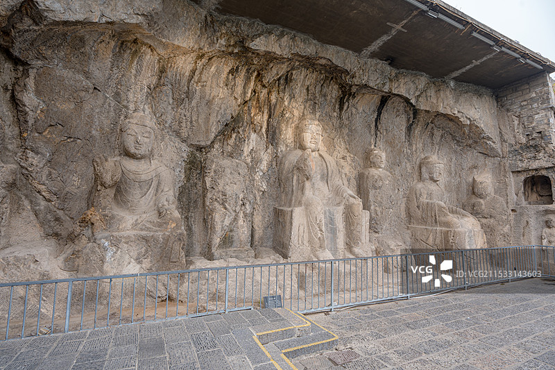 洛阳龙门石窟摩崖三佛龛图片素材