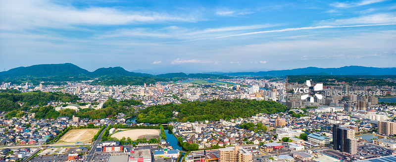 霓虹国，日本本州，中国地区，松江城山公园，日本第二大原始天守，松江历史馆，大山，都市天际线，航拍图片素材