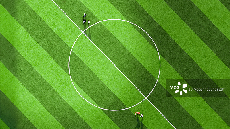 航拍阳光下的校园操场图片素材