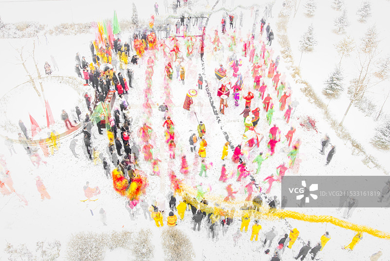 瑞雪舞祥龙图片素材