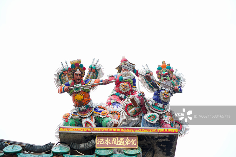 汕头观音庙屋顶的嵌瓷图片素材