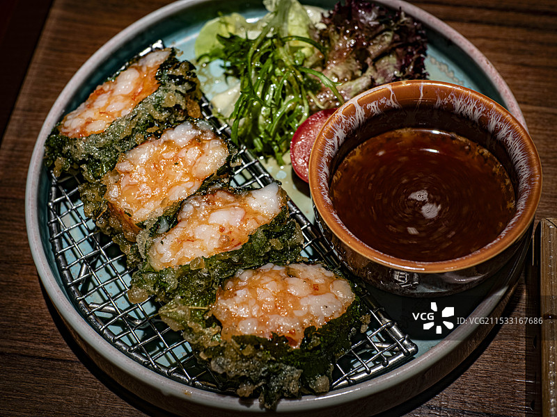 美味的紫苏黑虎虾图片素材