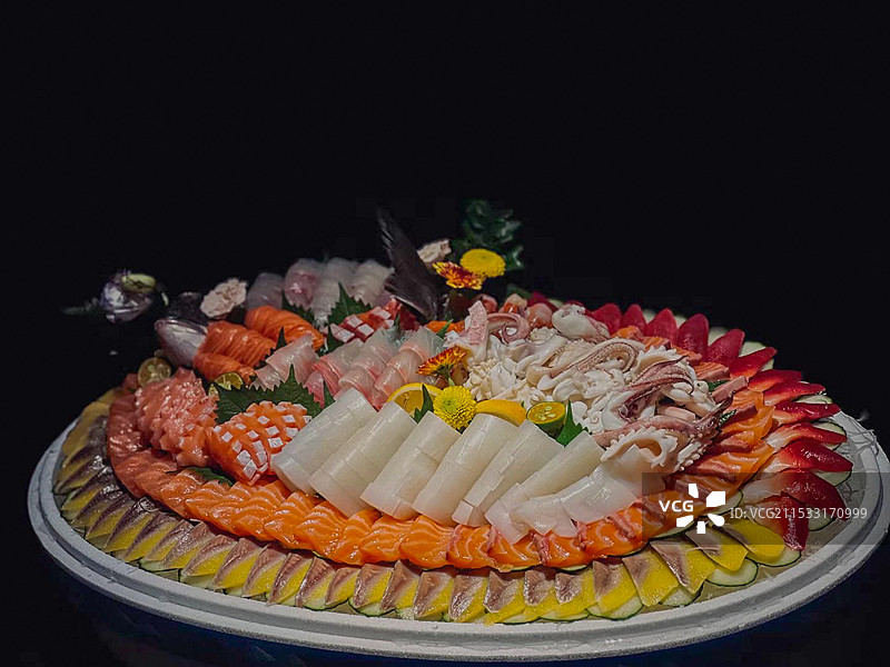 一盘美味的刺身美食图片素材