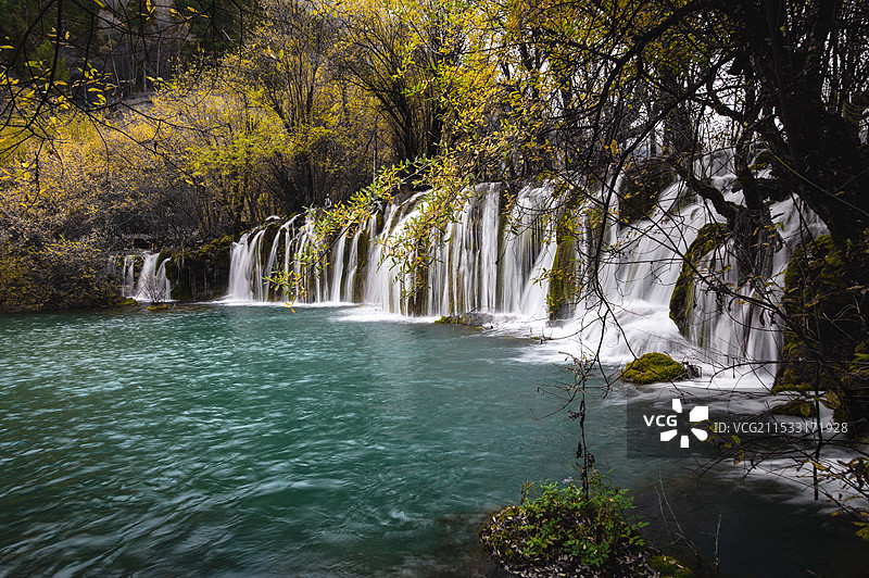 九寨沟熊猫海瀑布图片素材