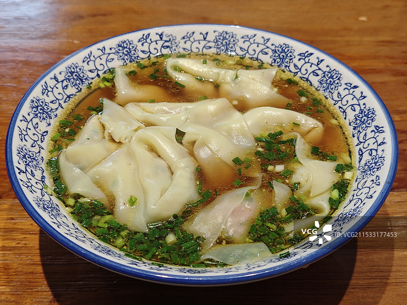 酸汤饺子图片素材