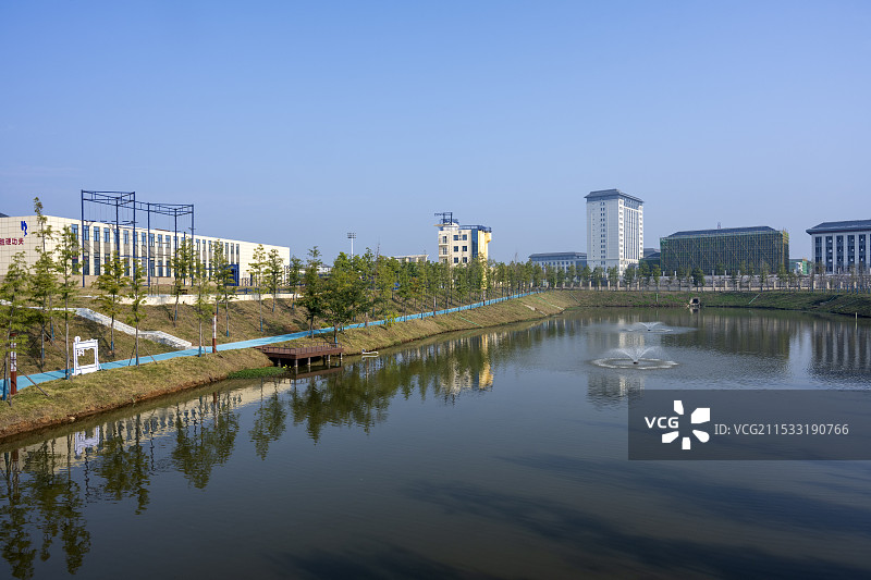 城市湖泊河流景观水岸风光自然风景图片素材