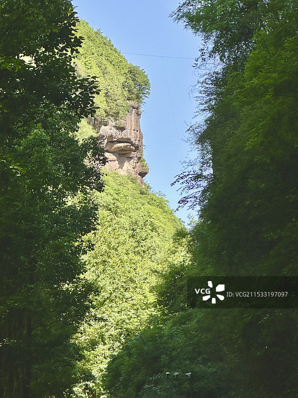 姜维守关山耸立（剑门关景区）图片素材