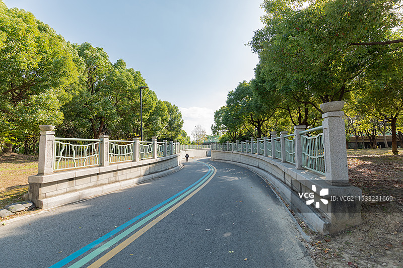 公园里的彩虹步道，苏州虎丘湿地公园图片素材