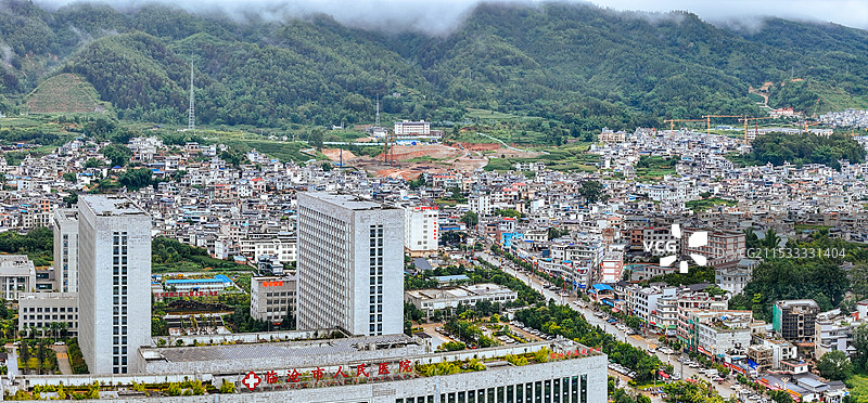 临沧市 临翔区 玉龙湖公园 体育中心 西门公园 缅宁大道图片素材