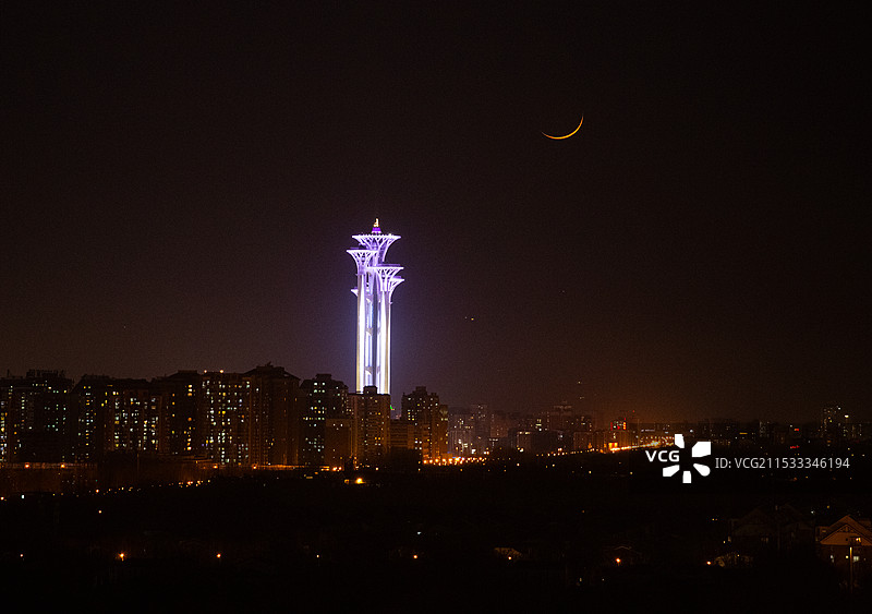夜幕下的北京奥林匹克塔图片素材