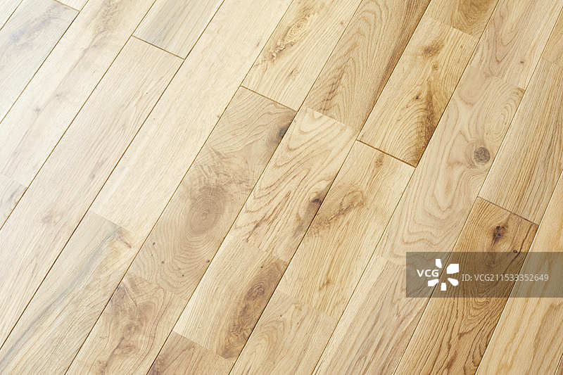 新建房屋中的美丽木地板图片素材