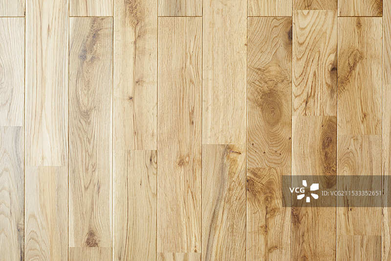 新建房屋中的美丽木地板图片素材