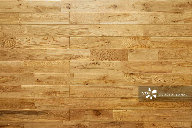 新建房屋中的美丽木地板图片素材