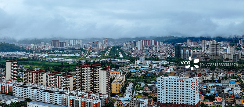 临沧市 临翔区 玉龙湖公园 体育中心 西门公园 缅宁大道图片素材