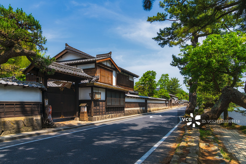 日本本州，中国地区，松江，盐见绳手地区，城下町风情，武士官邸风格街区，出雲そば処 八雲庵，荞麦面馆图片素材