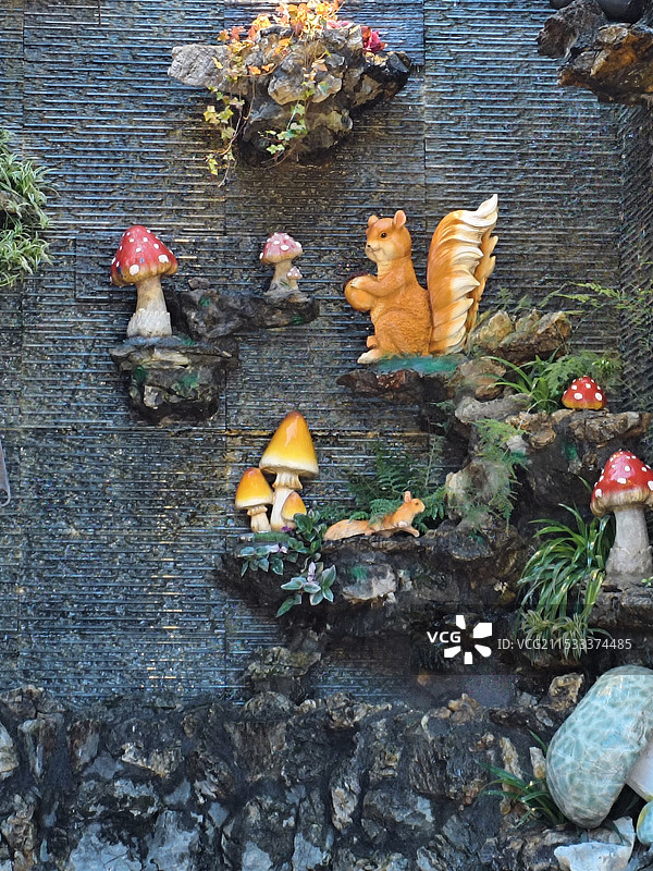 古城里的童趣图片素材