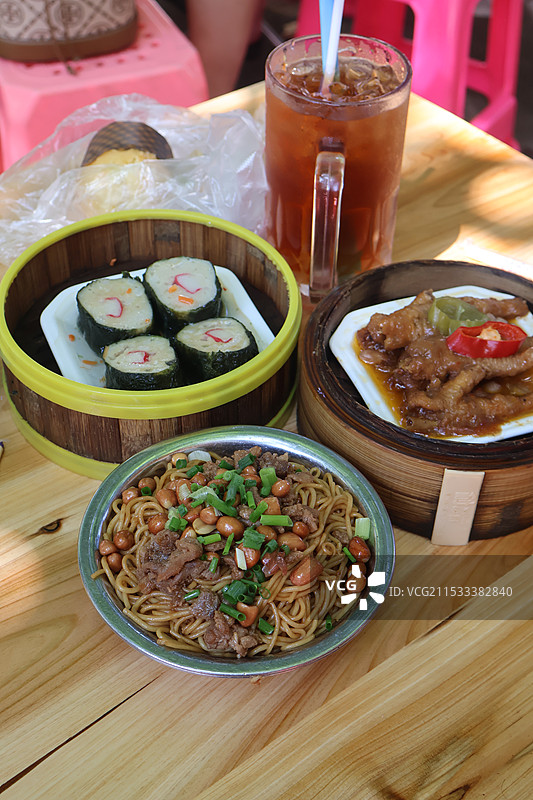 海南海口早茶紫菜卷冰冻柠海南粉凤爪图片素材