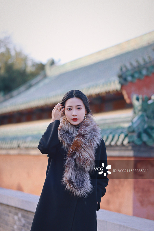 秋冬户外肖像图片素材