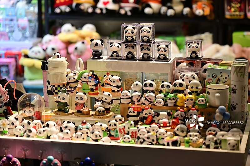 熊猫玩偶公仔玩具手办特写图片素材