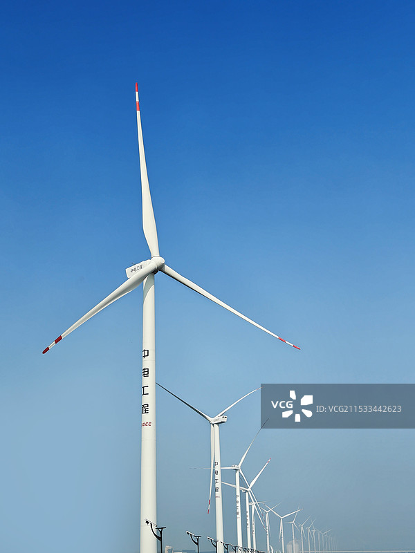 海岩大风车图片素材