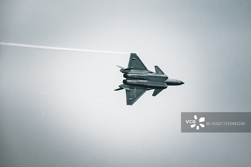 威龙腾空多个标题图片素材