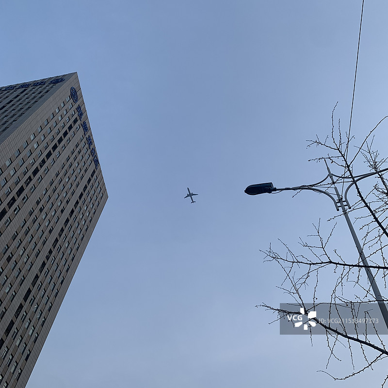 飞机进港图片素材