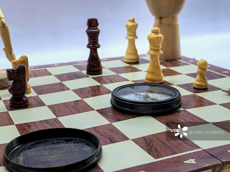 棋盘上棋子图片素材