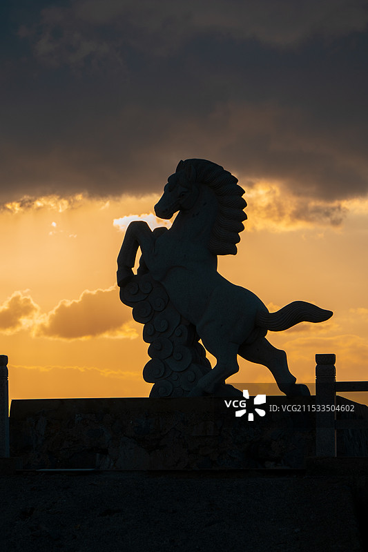 舟山六横岛白马礁日落图片素材