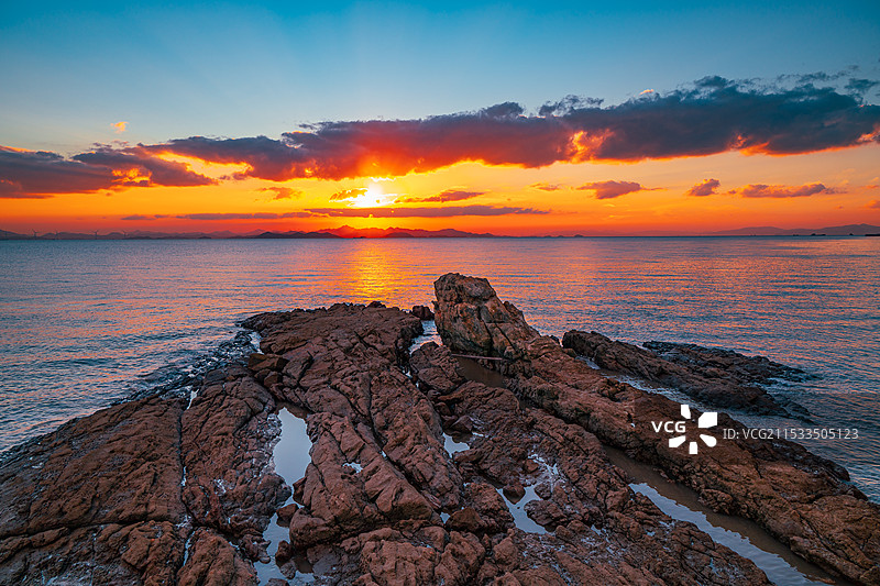 舟山六横岛白马礁日落图片素材