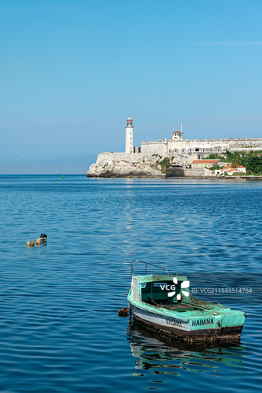 小船与古堡图片素材