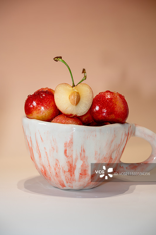 雷尼尔黄车厘子特写镜头图片素材