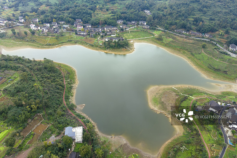 重庆市沙坪坝区中梁镇山村湖光山色风光航拍图片素材
