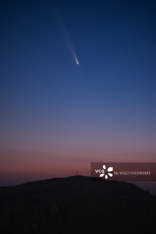 北京妙峰山-紫金山阿特拉斯彗星图片素材